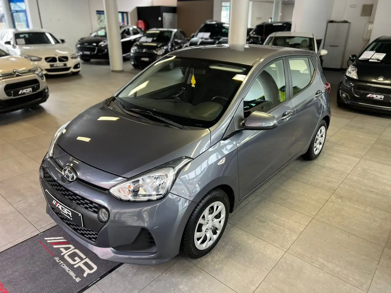 Hyundai i10
